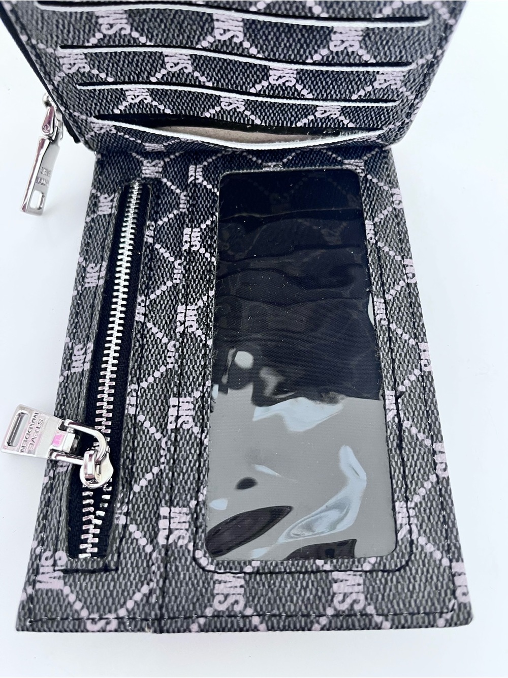 Steve Madden Black and White Logo Zip Wallet - Picture 4 of 5